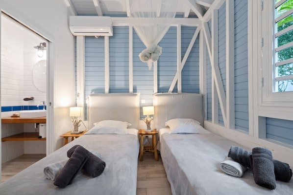 2 bedrooms, iron/ironing board, WiFi (free), bed sheets