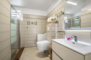 Hair dryer, towels - Villa Perle D'or - Three Bedroom Villa, Sleeps 6 (Sainte-Anne)