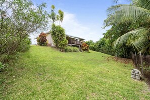 Property grounds - Villa Kavich - Two Bedroom Villa, Sleeps 4 (Les Trois-Îlets)