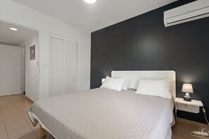 1 bedroom, iron/ironing board, free WiFi, bed sheets - Appartement Le Chadec (Le Diamant)