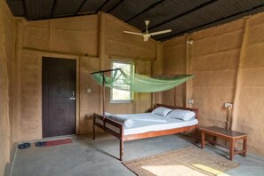 Economy Single Room | Desk, free WiFi