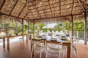 Outdoor dining - Villa Serenity - Four Bedroom Villa, Sleeps 9 (Les Trois-Îlets)