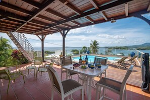 Outdoor dining - Villa Gecko - Two Bedroom Villa, Sleeps 4 (Le Robert)