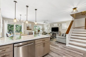 Interior - Poolside Oasis: Gated Complex, Near Beach and Pool (Fernandina Beach)