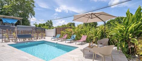 Et oppvarmet basseng