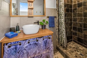 Hair dryer, towels