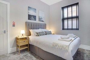 1 soverom, internettilgang og sengetøy