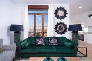 Superior Apartment | Living area | Flat-screen TV - Valencia Luxury - Boutique Market (Valencia)