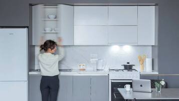 Fridge, microwave, oven, stovetop
