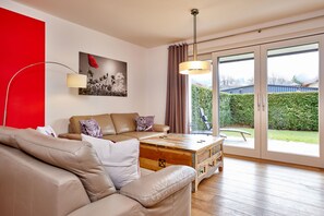 TV, DVD player, stereo - The perfect retreat in the Bavarian Alps - welcome to the Mountain Lodge! (Garmisch-Partenkirchen)