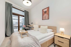 1 bedroom, desk, iron/ironing board, WiFi