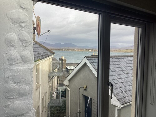 Ryans Roundstone Retreats Old bakery (3 bedrooms)