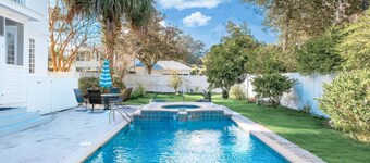Duck Pond Grand Downtown Pool Home: 5 BR