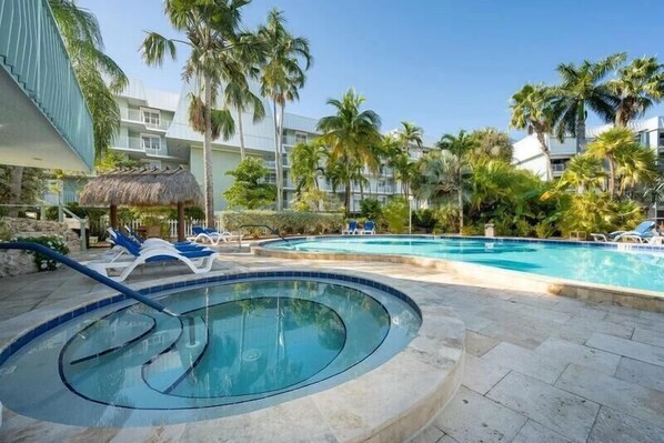 Pool - Key West Oceanfront Escape with Pool, Balcony & Steps from Smathers Beach (Key West)