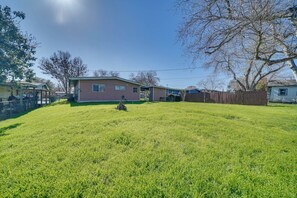 House (2 Bedrooms) | Interior - San Antonio Home Near AFB & Hospitals: WFH Welcome (San Antonio)