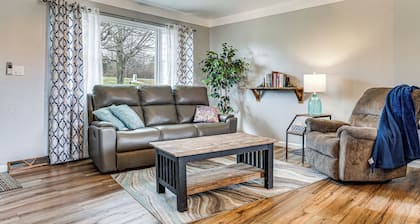 7 Mi to Depot District: Pet-friendly w/ Fire Pit