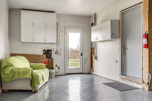 Interior - 7 Mi to Depot District: Pet-friendly w/ Fire Pit (Richmond)