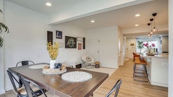 Căn hộ (3 Bedrooms) | Nội thất