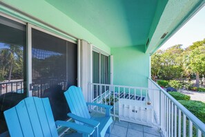 Apartment (2 Bedrooms) | Interior - Laptop-friendly Key Largo Condo w/ Pool View! (Key Largo)