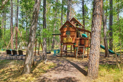 Stunning Pinetop-lakeside Cabin: Ski, Golf, Hike!