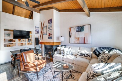 Chic Greek Peak Ski Resort Townhome w/ Balconies!