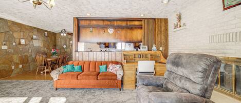 House (3 Bedrooms) | Front of property