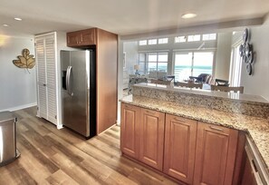 Kondominium, 3 kamar tidur | Dapur pribadi | Lemari es, oven, mesin pembuat kopi/teh, dan pemanggang roti