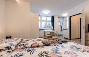 1 sovrum, strykjärn/strykbräda, wi-fi och sängkläder