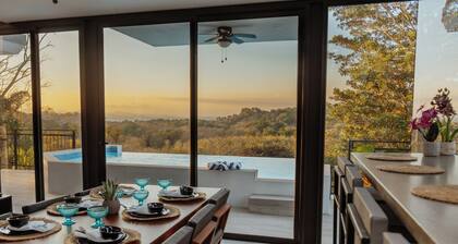 Ocean View, Jungle, Jaco Area, Infinity Pool, Luxury, Game Room & Gym