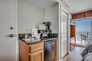 Microwave, coffee/tea maker, cookware/dishes/utensils - 🌴Stunning Ocean Views | Pools + Hot Tub | Bay View Resort 1004B🌴 (Myrtle Beach)