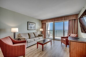 TV, DVD player, stereo - Spacious near the Beach (Myrtle Beach)