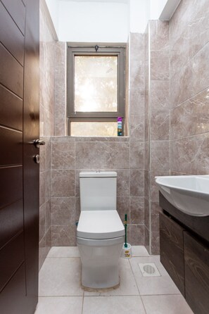 Deluxe Apartment | Bathroom - Lux suites Rosewood Park Apartments (Nairobi)