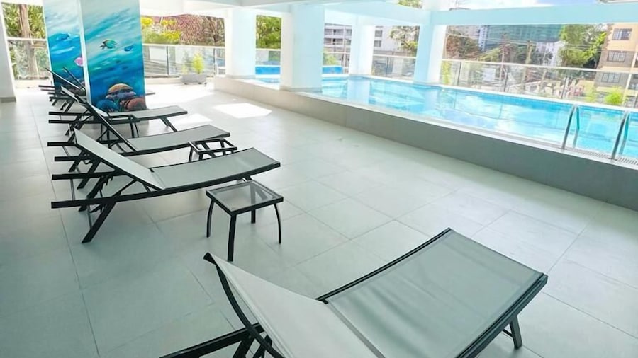 Lux suites Rosewood Park Apartments