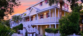 Sleep 16 guests over two side-by-side homes in exclusive Key Cove Landings