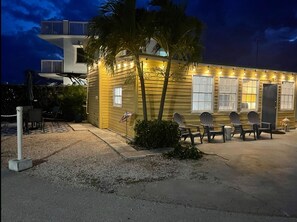 Terrace/patio - Outdoor Resorts at Long Key. Trailer in gated community, pool, 3 bedrooms. (Layton)