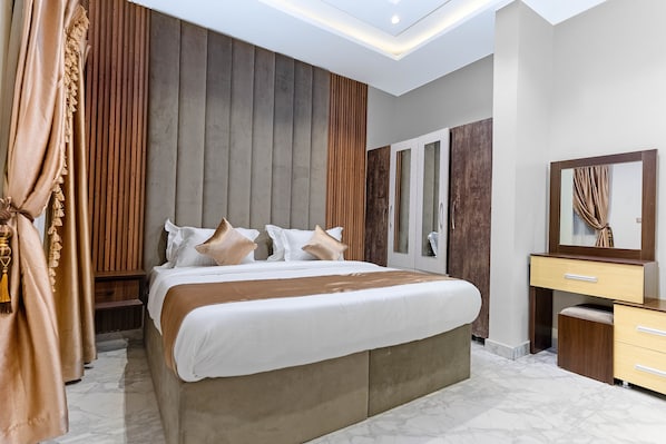 Royal Apartment, 1 Bedroom | In-room safe, free WiFi - Gods Touch Apartments Remi Fani Kayode (Lagos)