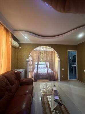 Elite Room | Free WiFi - Golden Star Turk Oteli (Batumi)