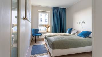 Comfort Apartment, Balcony | 2 bedrooms, individually decorated, individually furnished, desk