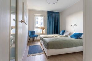 Apartemen Comfort, balkon | 2 kamar tidur dan didekorasi berbeda-beda