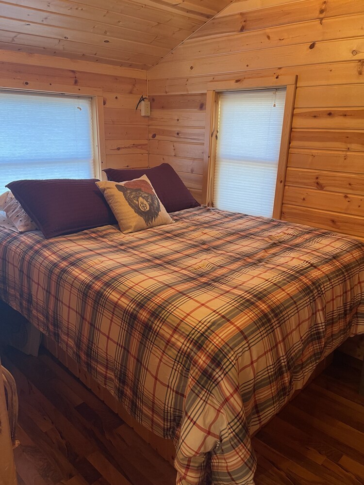 Cozy Fitz Cabin located on Big Arbor Vitae Lake Arbor Vitae Vrbo