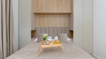 Apartment, 1 Bedroom, Balcony | 1 bedroom, bed sheets