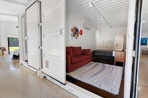 4 chambres, fer et planche à repasser, accès au Wi-Fi (inclus)