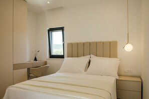 4 Schlafzimmer, Bügeleisen/Bügelbrett, WLAN, Bettwäsche