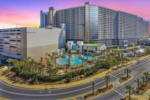 Exterior - "Sunset Sails 2113" Sleeps 6 with Gulf Views (Panama City Beach)