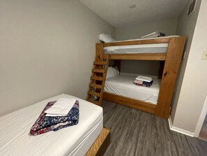 2 bedrooms, bed sheets