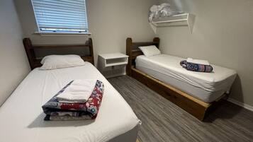 2 bedrooms, bed sheets