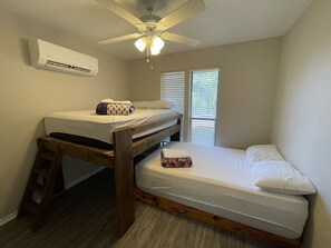 2 bedrooms, bed sheets