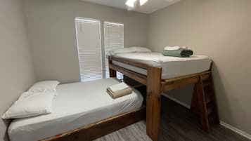 2 bedrooms, bed sheets