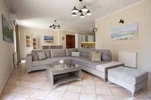 Dina Apartment Argostoli | Living area