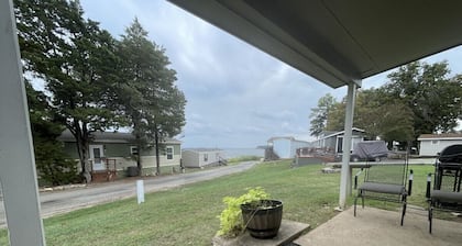 Quaint cabin at Little Mineral Marina: Cabin 4